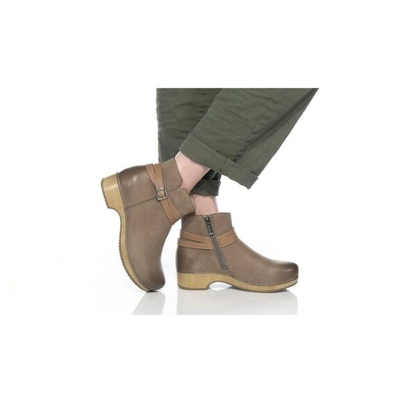 Dansko Brook Booties Ankle Boots Womens Size 37 Distressed Brown Leather Fall - Picture 12 of 12